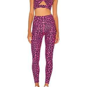 💗BEACH RIOT PINK LEOPARD LEGGINGS SIZE S